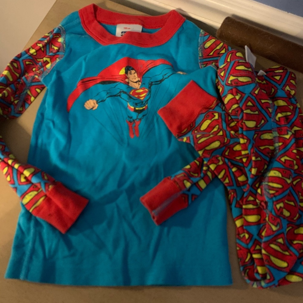 Hanna andersson pjs Superman size 100 (4) vguc